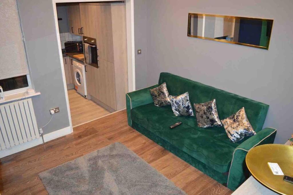 Unique 4 Bed House In Derby Perfect For Contractors And Families Villa Exterior foto
