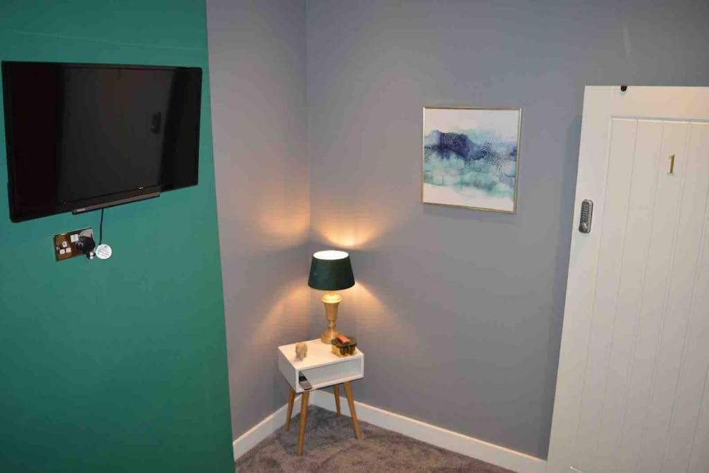 Unique 4 Bed House In Derby Perfect For Contractors And Families Villa Exterior foto
